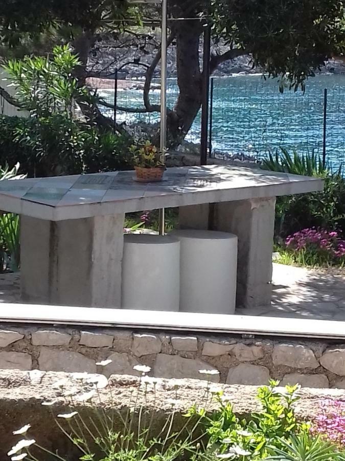Apartment Rojal Mali Lošinj Esterno foto